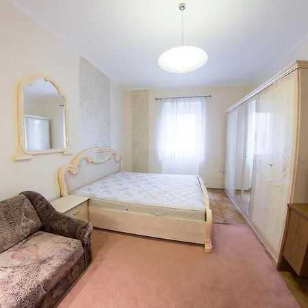 Clinic Apartman
